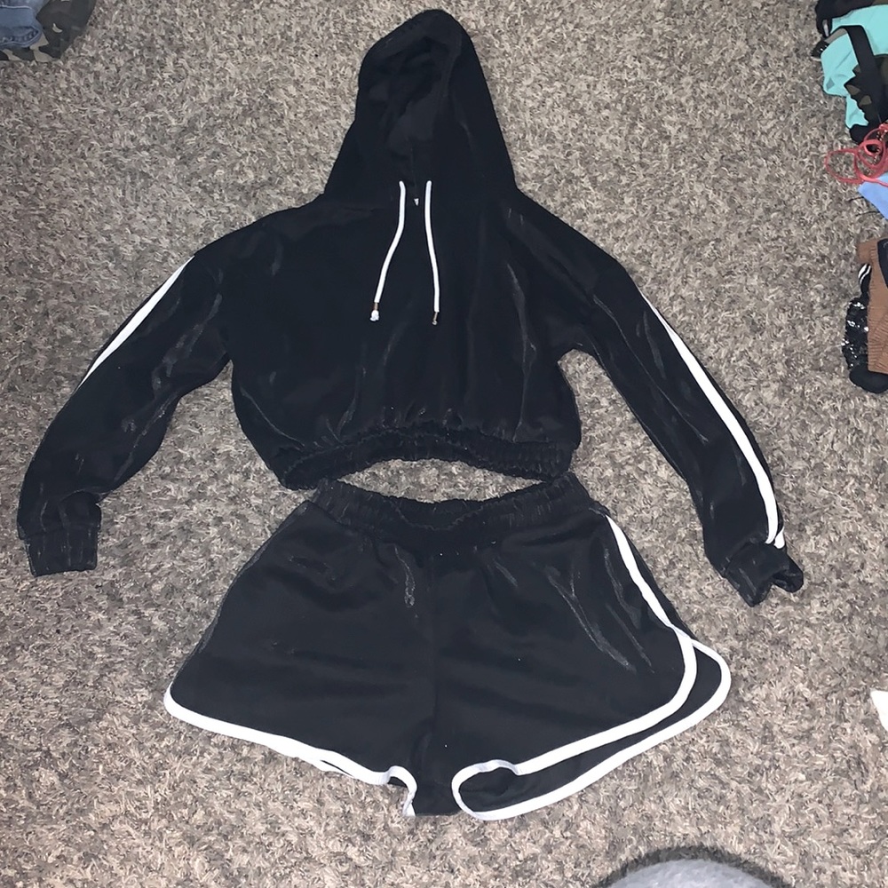 Cute black reflective short set